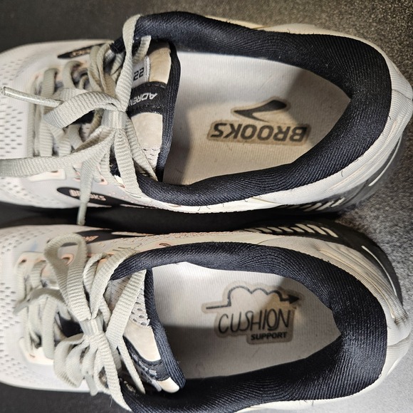 Brooks Womens Adrenaline GTS 22 Size 8.5 Running Gray Rose - Picture 9 of 10